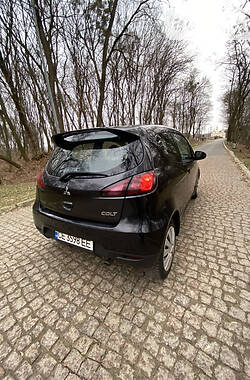 Купе Mitsubishi Colt 2010 в 