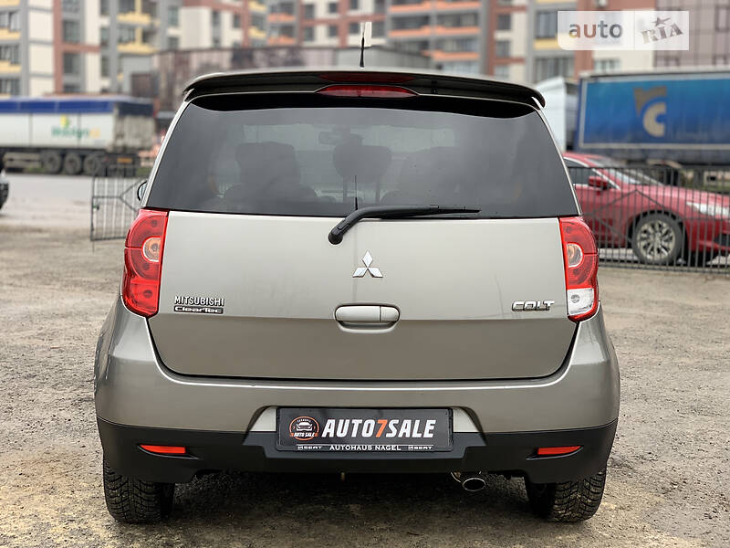 Хэтчбек Mitsubishi Colt 2010 в Тернополе