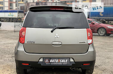 Хэтчбек Mitsubishi Colt 2010 в 