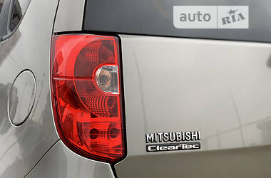 Хэтчбек Mitsubishi Colt 2010 в 