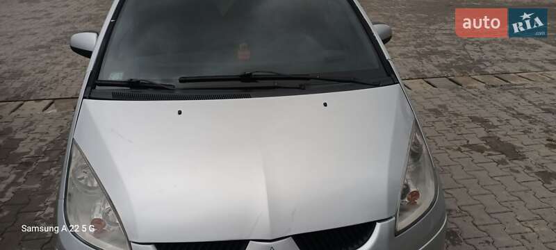 Универсал Mitsubishi Colt 2005 в Черновцах