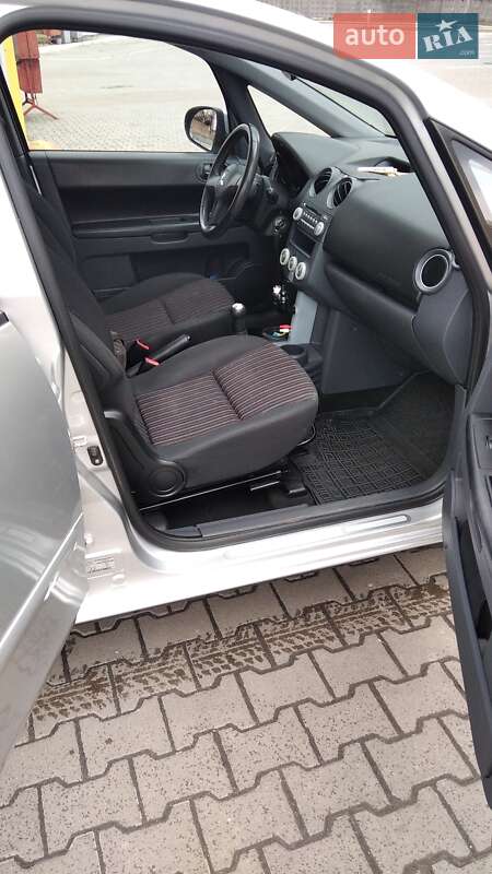 Хэтчбек Mitsubishi Colt 2007 в Житомире