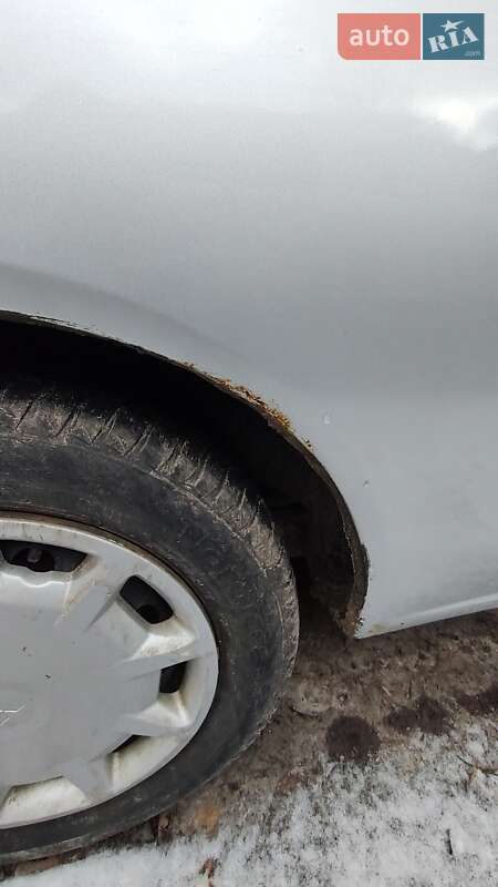 Хэтчбек Mitsubishi Colt 2002 в Чернигове