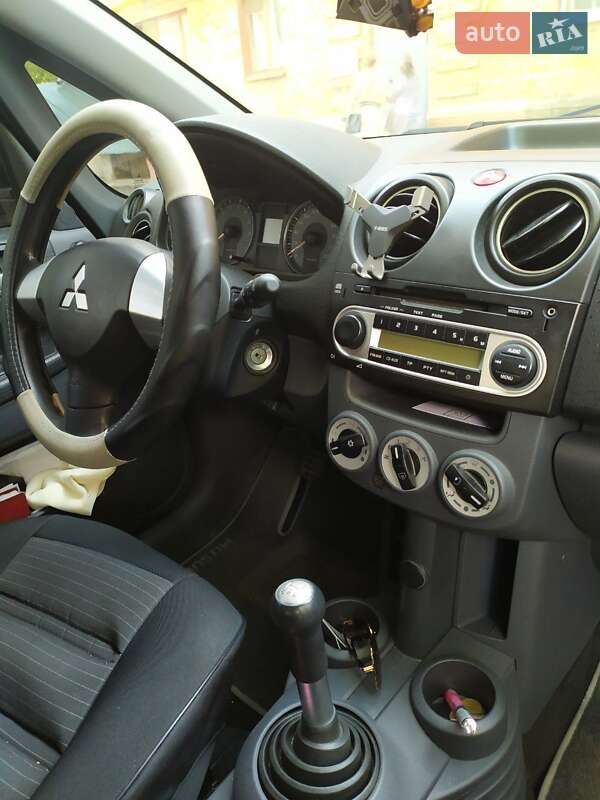 Хэтчбек Mitsubishi Colt 2012 в Виннице
