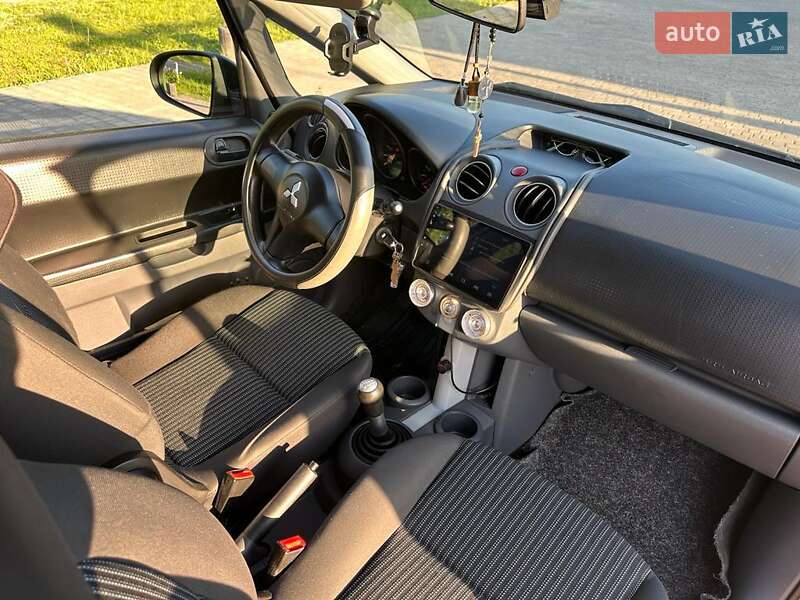 Хэтчбек Mitsubishi Colt 2008 в Яворове