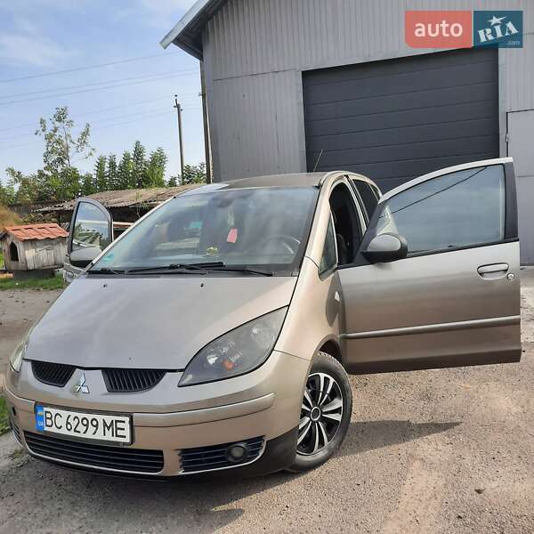 Хэтчбек Mitsubishi Colt 2007 в Львове