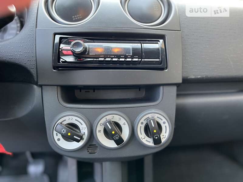 Хетчбек Mitsubishi Colt 2009 в Чернівцях