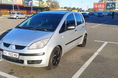 Хэтчбек Mitsubishi Colt 2005 в Киеве