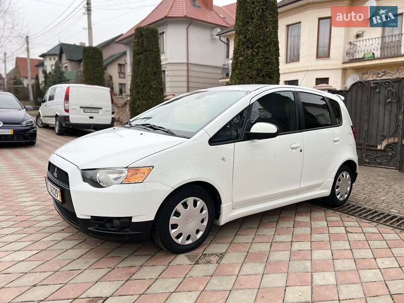 Хэтчбек Mitsubishi Colt 2010 в Черновцах