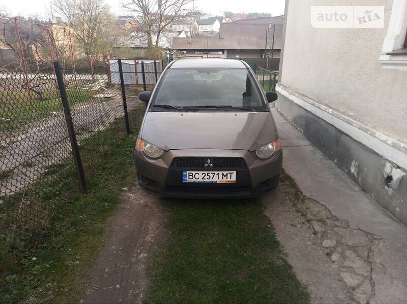 Хэтчбек Mitsubishi Colt 2009 в Львове