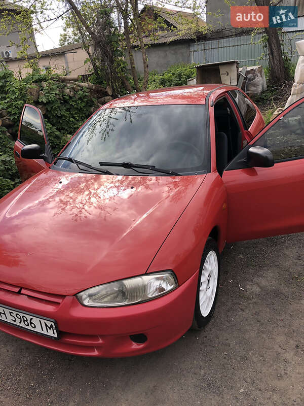 Хетчбек Mitsubishi Colt 2000 в Одесі