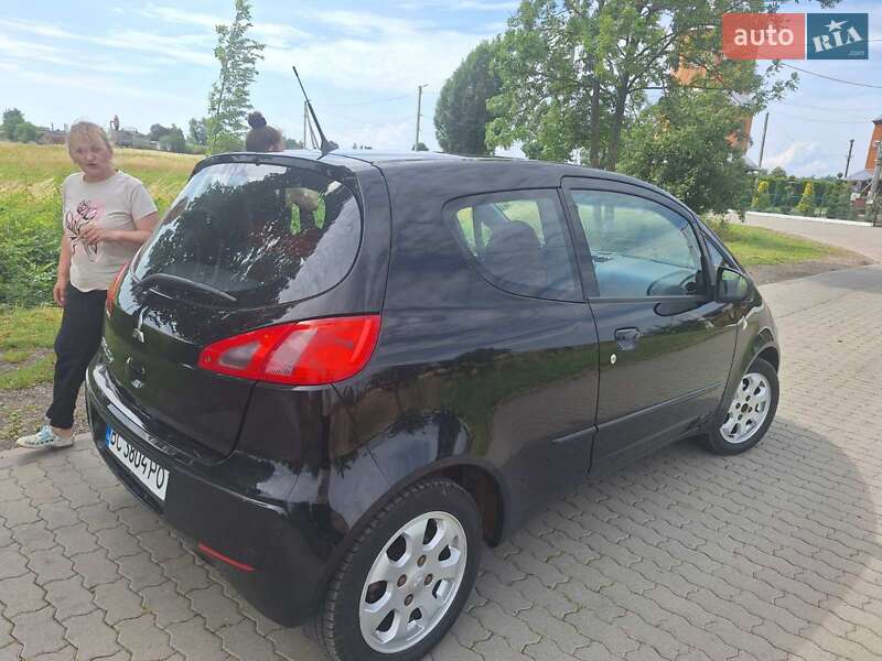 Хетчбек Mitsubishi Colt 2005 в Стрию