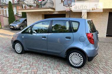 Хэтчбек Mitsubishi Colt 2009 в 