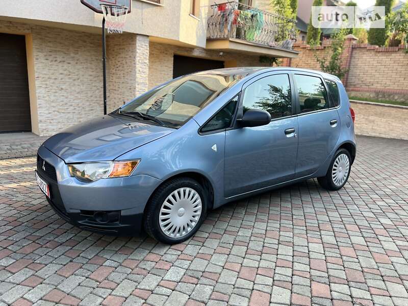 Хэтчбек Mitsubishi Colt 2009 в Черновцах