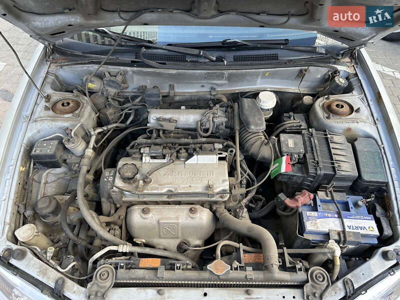 Хэтчбек Mitsubishi Colt 2002 в Одессе