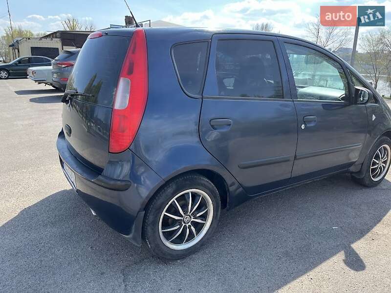 Хетчбек Mitsubishi Colt 2006 в Дніпрі