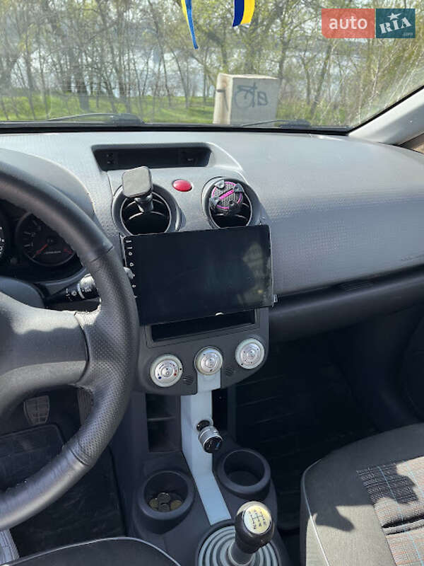 Хетчбек Mitsubishi Colt 2006 в Дніпрі