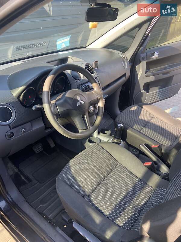 Хетчбек Mitsubishi Colt 2008 в Ірпені