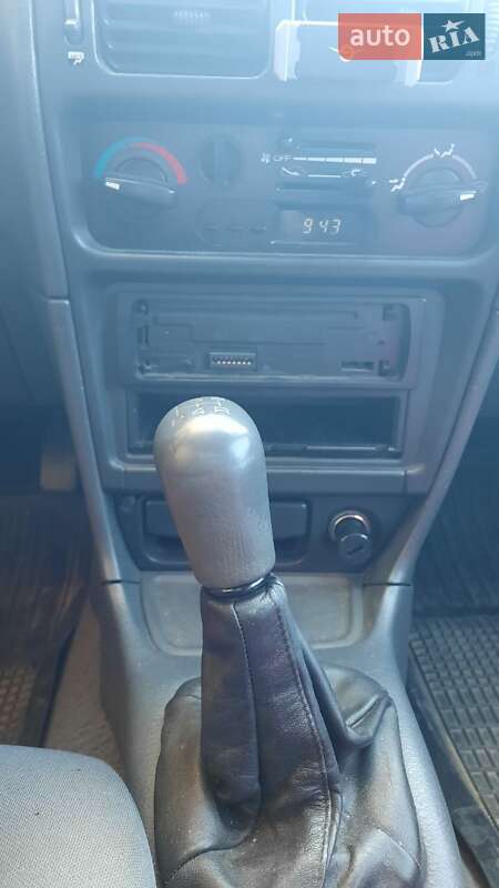 Хэтчбек Mitsubishi Colt 1992 в Ватутино