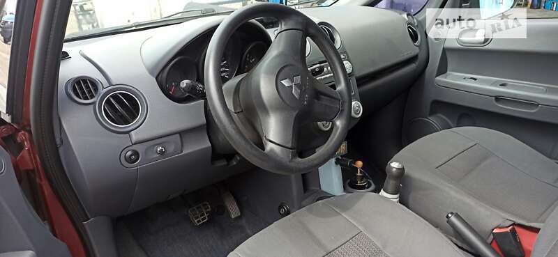 Хэтчбек Mitsubishi Colt 2006 в Одессе