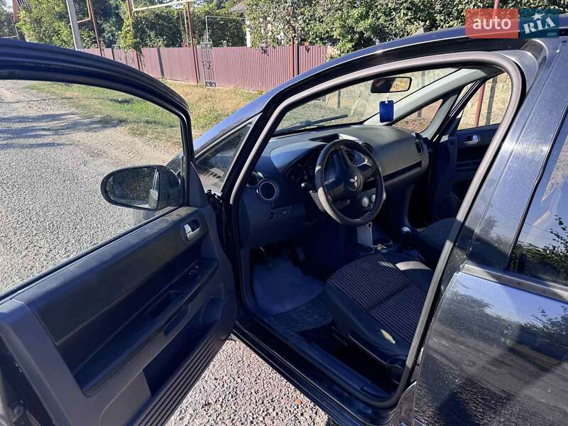 Хэтчбек Mitsubishi Colt 2007 в Хотине