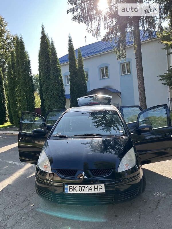 Хэтчбек Mitsubishi Colt 2005 в Корце