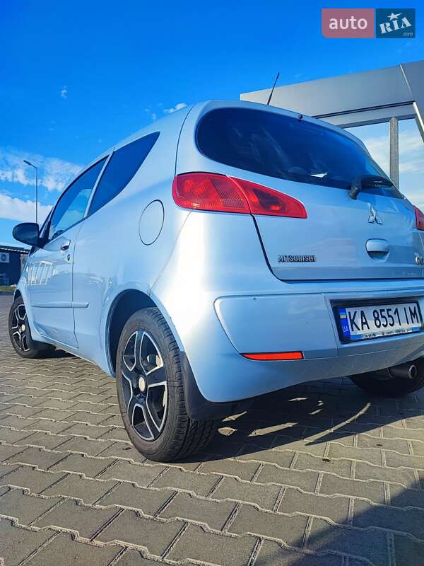 Хэтчбек Mitsubishi Colt 2008 в Киеве