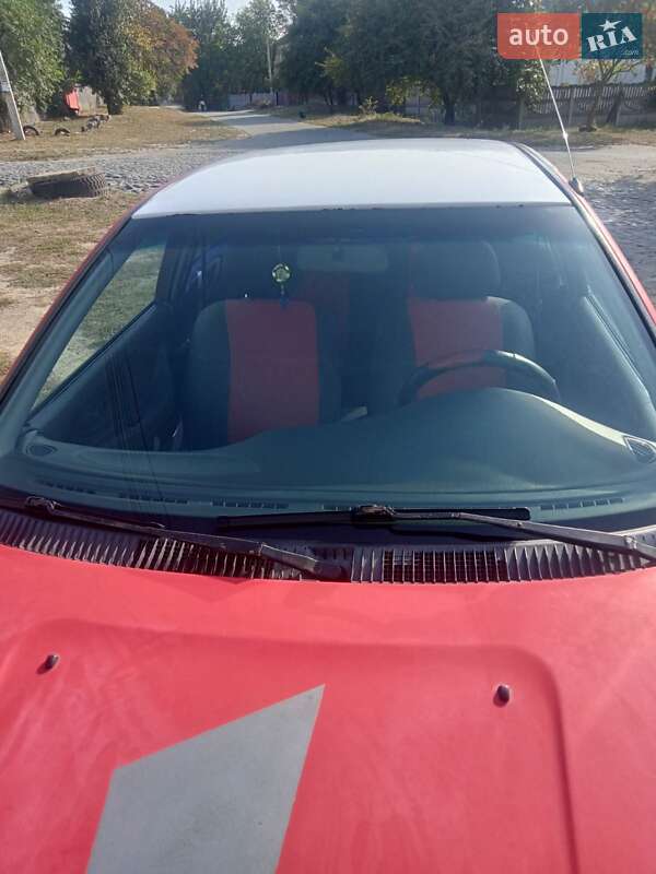 Хэтчбек Mitsubishi Colt 1992 в Ватутино