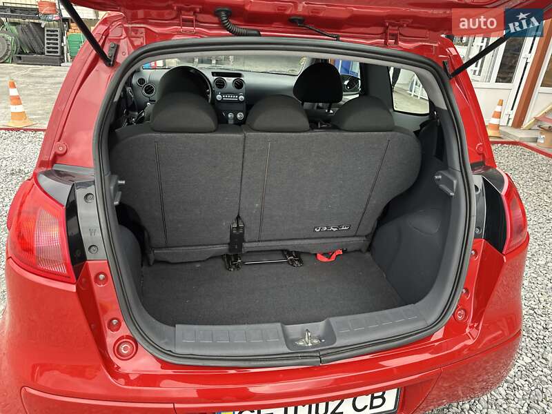 Хетчбек Mitsubishi Colt 2005 в Чернівцях