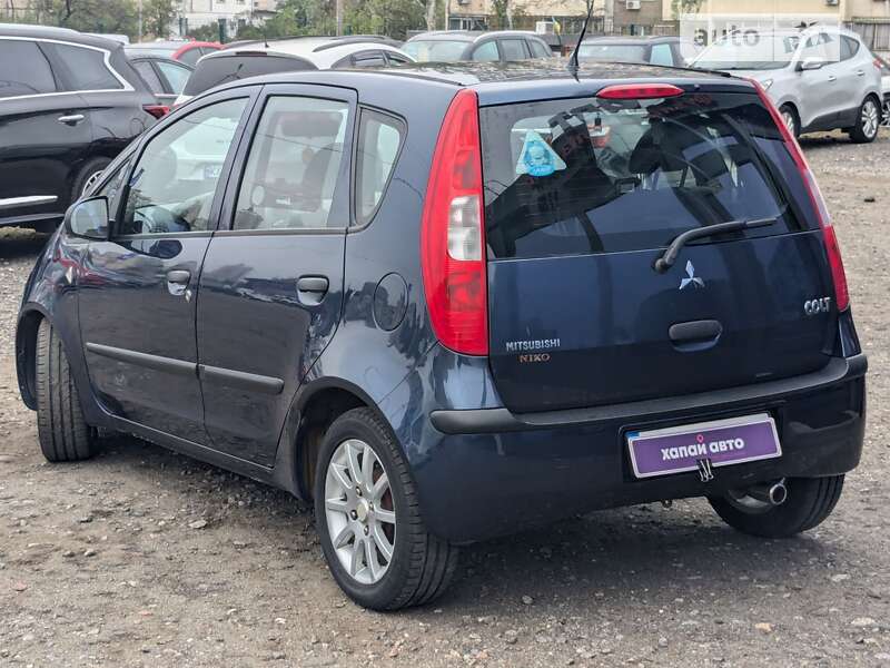 Хэтчбек Mitsubishi Colt 2008 в Киеве