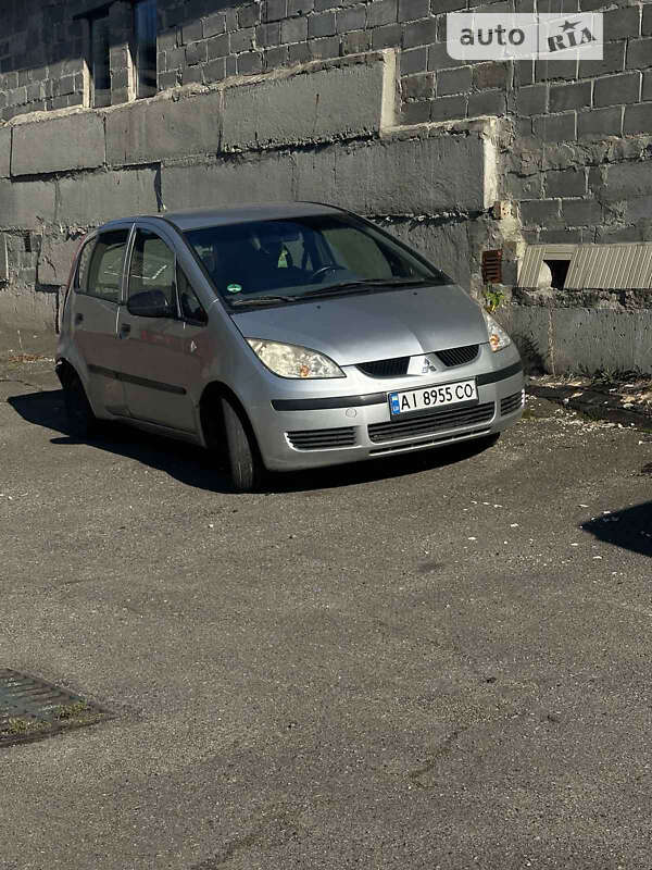 Хэтчбек Mitsubishi Colt 2005 в Петропавловской Борщаговке