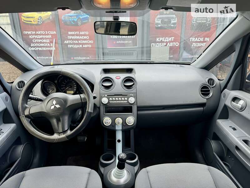 Хэтчбек Mitsubishi Colt 2006 в Киеве