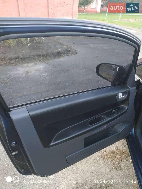 Хетчбек Mitsubishi Colt 2007 в Рівному фото 8 Хетчбек Mitsubishi Colt 2007 в Рівному