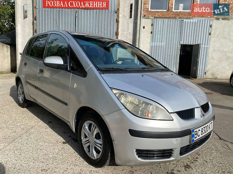 Mitsubishi Colt 2004