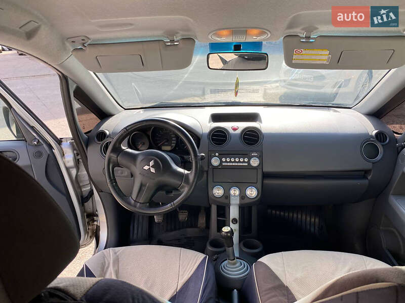 Хэтчбек Mitsubishi Colt 2004 в Стрые