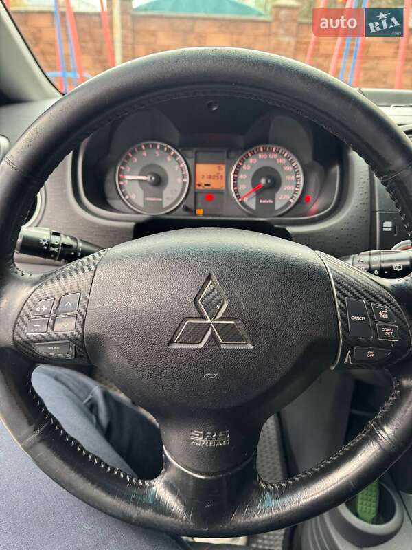 Хэтчбек Mitsubishi Colt 2011 в Ровно
