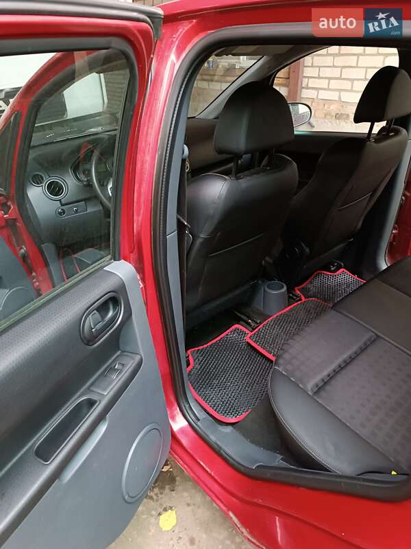 Хэтчбек Mitsubishi Colt 2009 в Дружковке