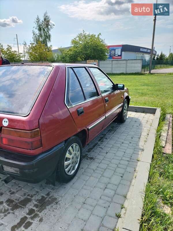 Хетчбек Mitsubishi Colt 1987 в Костопілі