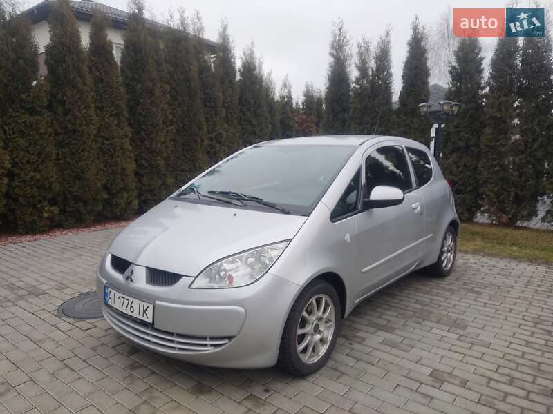 Хэтчбек Mitsubishi Colt 2007 в Киеве
