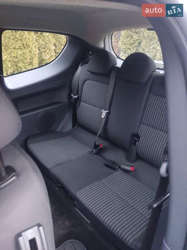 Хэтчбек Mitsubishi Colt 2007 в Киеве
