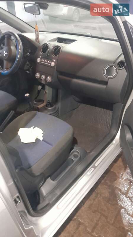 Хетчбек Mitsubishi Colt 2006 в Полтаві
