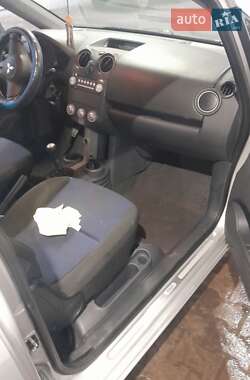 Хэтчбек Mitsubishi Colt 2006 в 