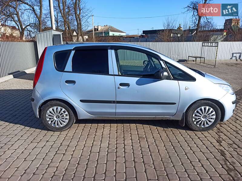 Хэтчбек Mitsubishi Colt 2005 в Староконстантинове