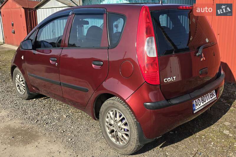 Хетчбек Mitsubishi Colt 2007 в Ужгороді