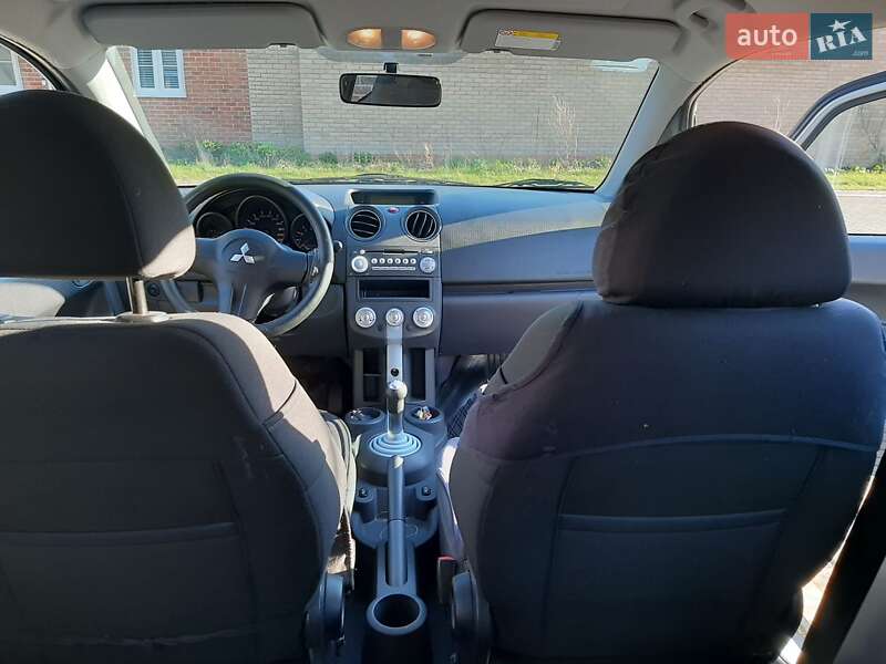 Хэтчбек Mitsubishi Colt 2007 в Львове