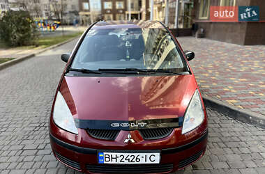 Хэтчбек Mitsubishi Colt 2005 в 