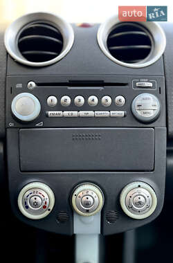 Хэтчбек Mitsubishi Colt 2005 в 
