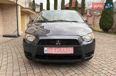 Хэтчбек Mitsubishi Colt 2009 в 