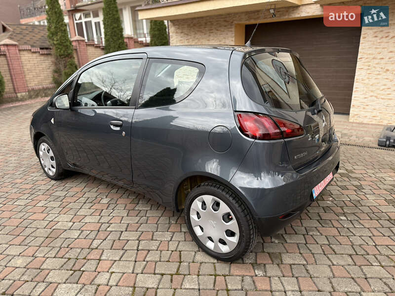 Хэтчбек Mitsubishi Colt 2009 в Черновцах