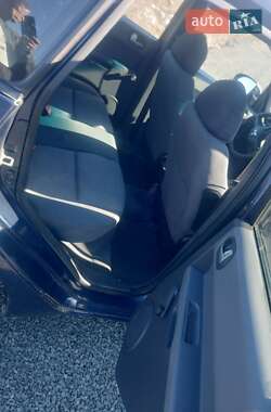Хэтчбек Mitsubishi Colt 2006 в 